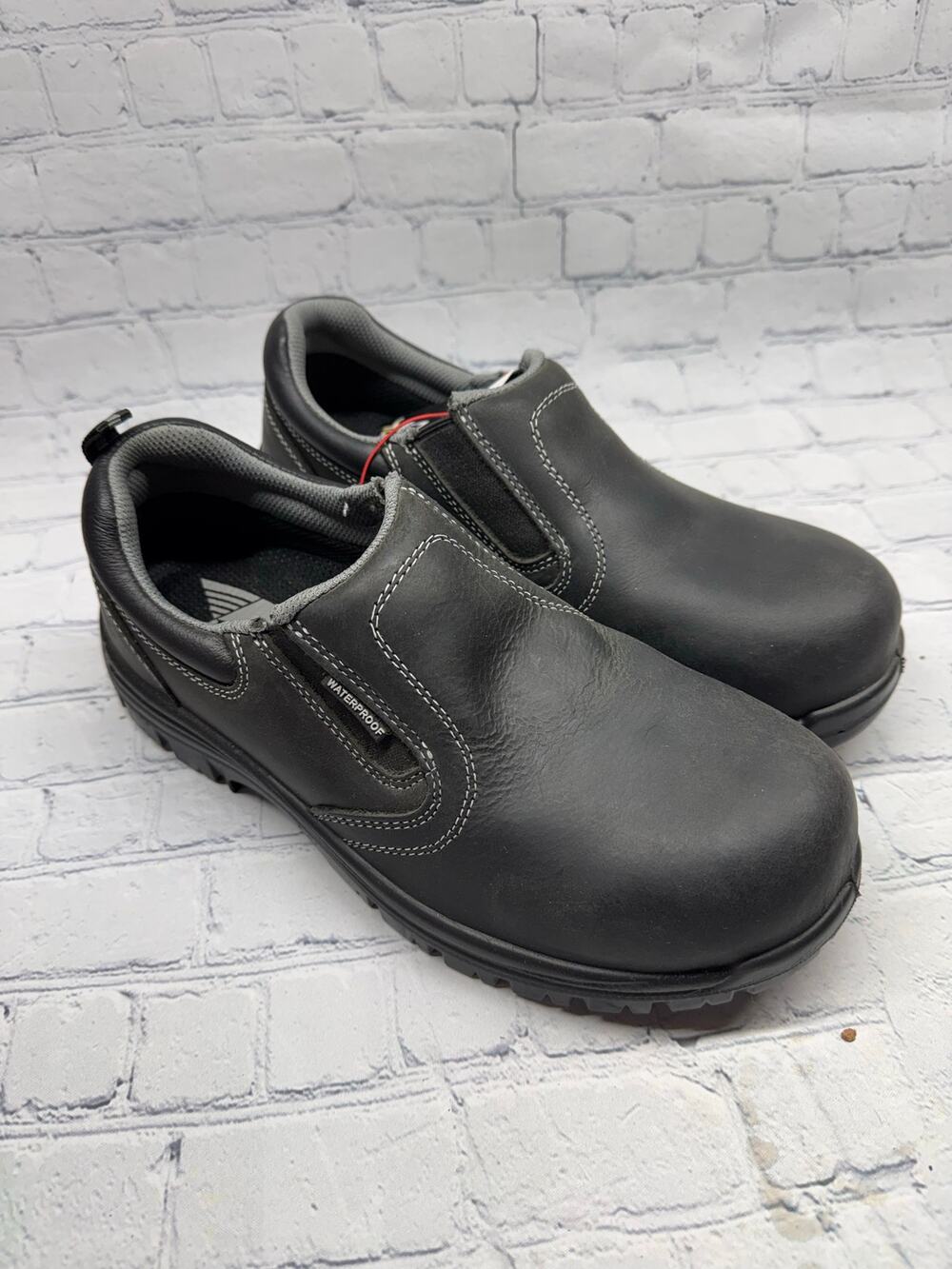 Avenger Women's Slip-On Foreman Composite Toe A7169 Work Shoes Black Leather 9.5